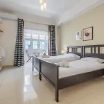 Hard To By - Modern & Huge House In