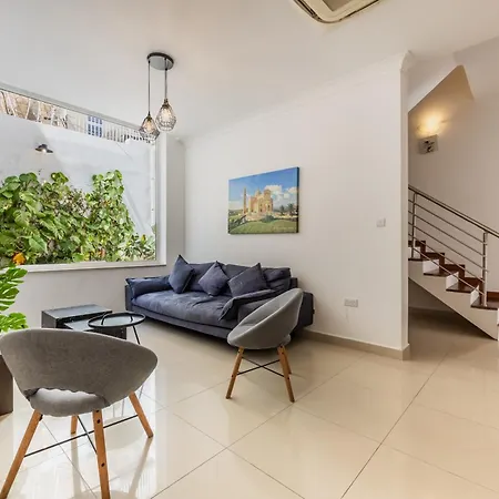 Hard To By - Modern & Huge House In *