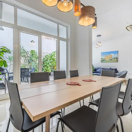 Hard To By - Modern & Huge House In Sliema
